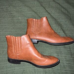 American Eagle Outfitters Tan Ankle Boots with Elastic Panels